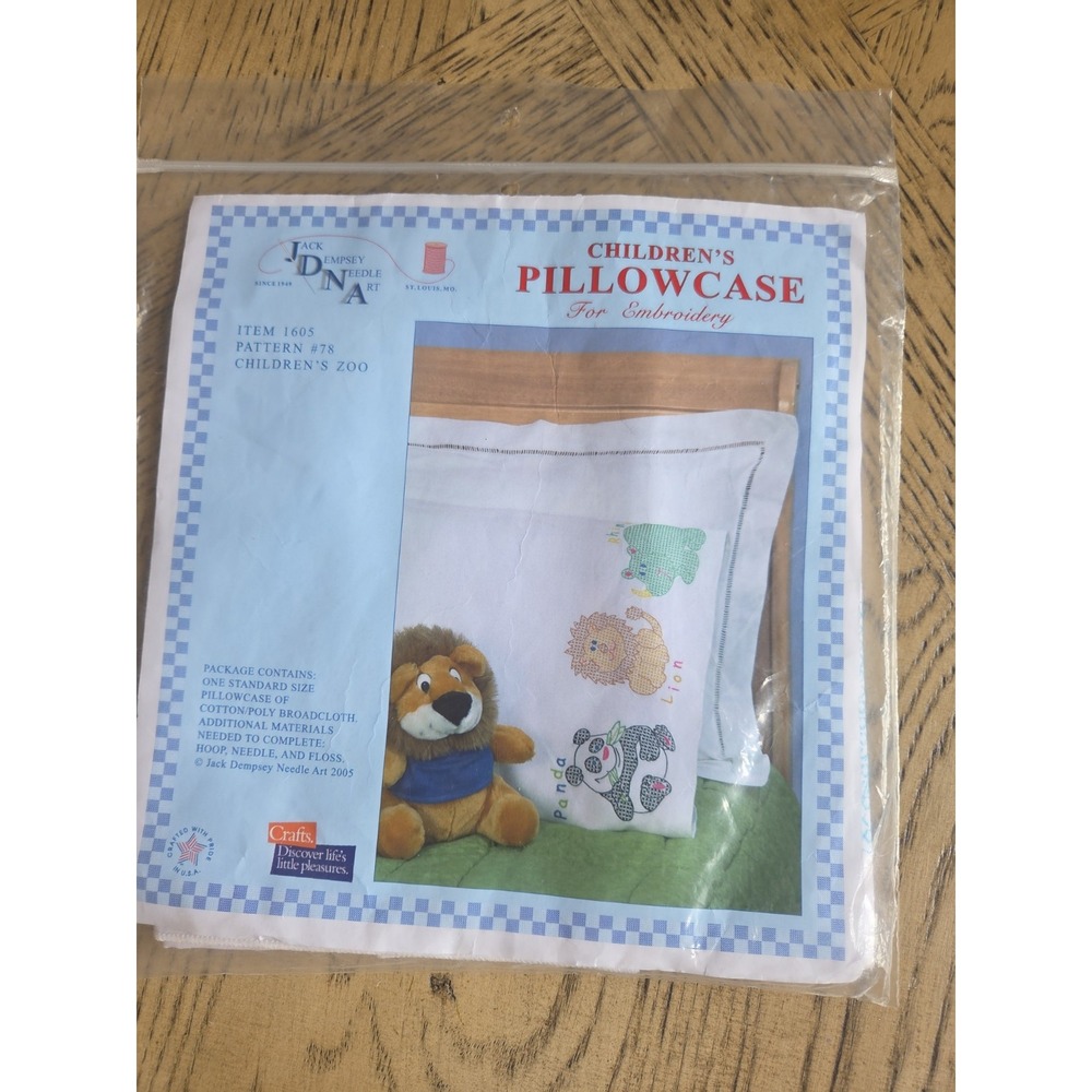 Jack Dempsey Child Pillowcase Stamped Hand Embroidery Vintage 2005 New Animals